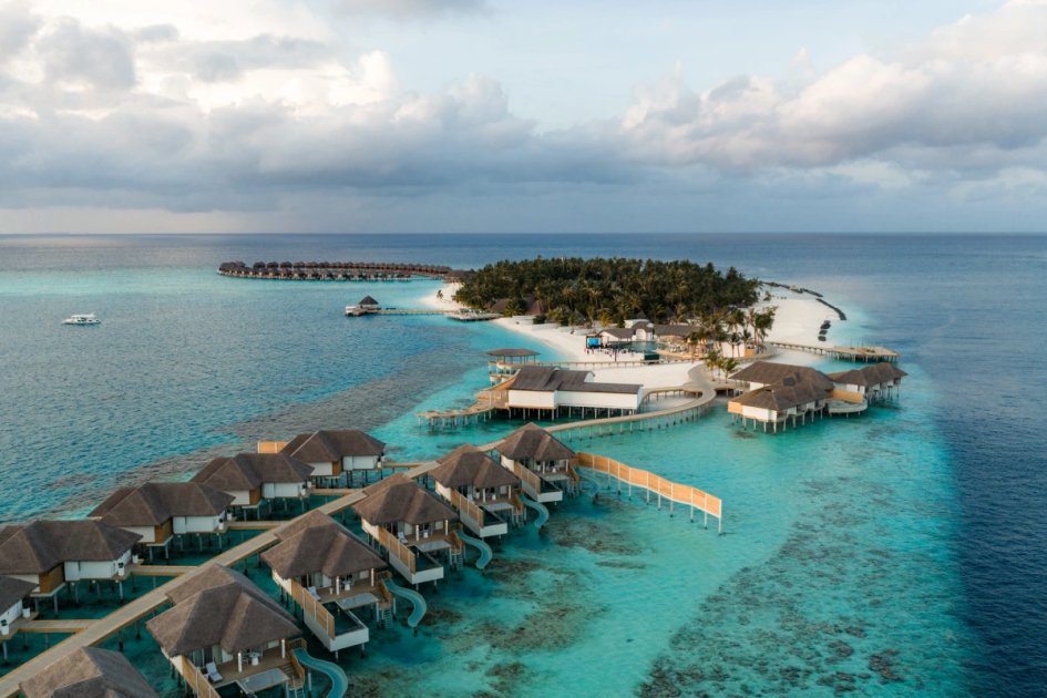 Sun Siyam Vilu Reef Debuts New Overwater Villas